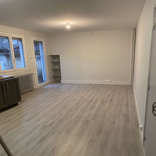 Offres de location Maison Vivonne 86370