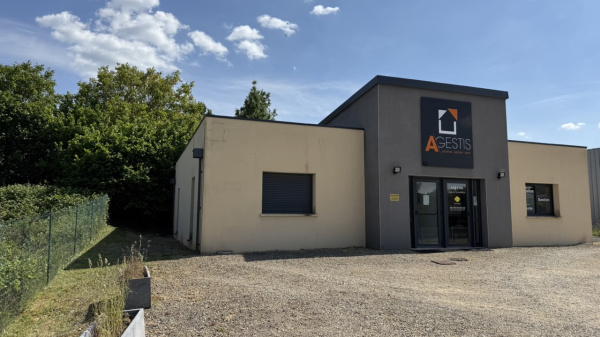 Location Immobilier Professionnel Local professionnel Vivonne 86370